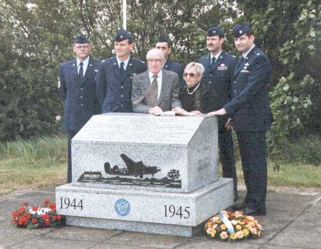 Col Robert & Jean Fish at the Station 179 memorial