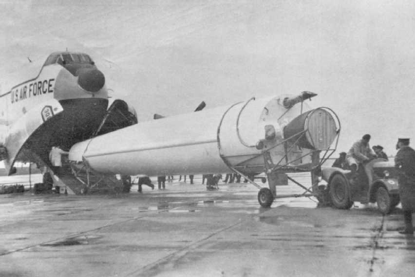 Thor missile being unloaded from C-124 Globemaster